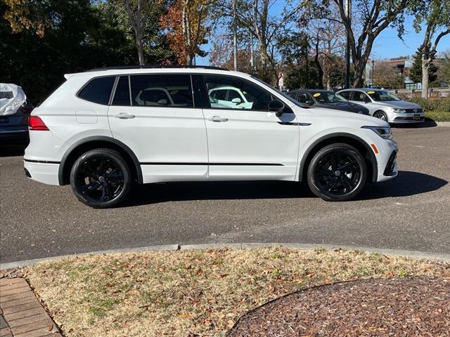 new 2024 Volkswagen Tiguan car, priced at $37,556