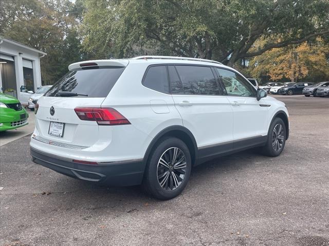 new 2024 Volkswagen Tiguan car, priced at $34,666