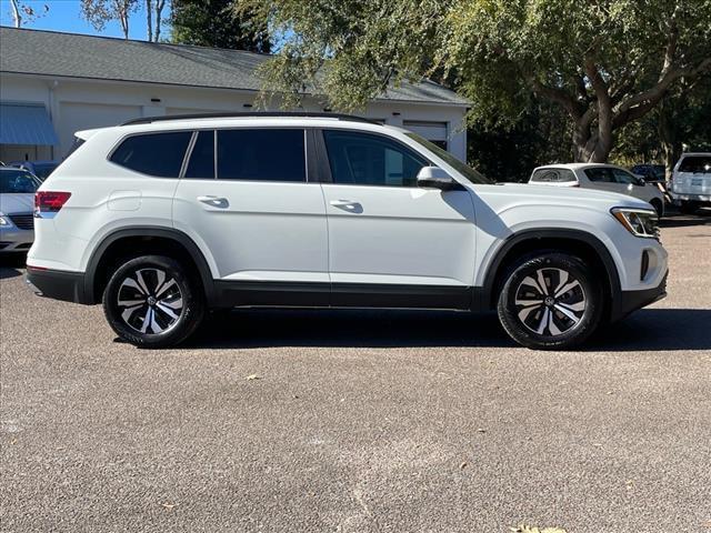 new 2025 Volkswagen Atlas car, priced at $40,731