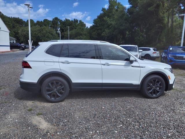 new 2024 Volkswagen Tiguan car, priced at $34,031