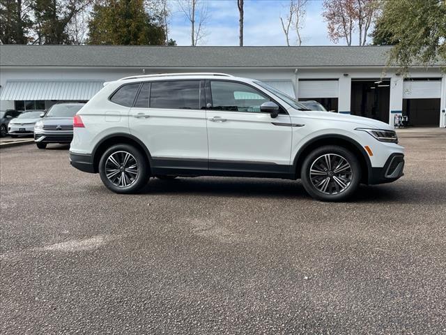 new 2024 Volkswagen Tiguan car, priced at $34,565