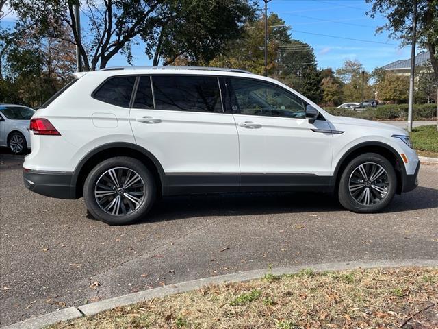 new 2024 Volkswagen Tiguan car, priced at $34,666