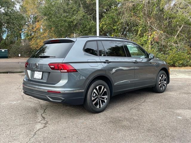 new 2024 Volkswagen Tiguan car, priced at $31,210