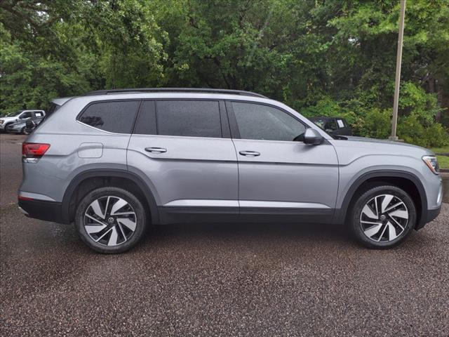 new 2024 Volkswagen Atlas car, priced at $47,305