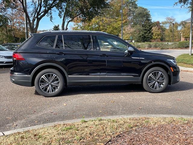 new 2024 Volkswagen Tiguan car, priced at $34,666