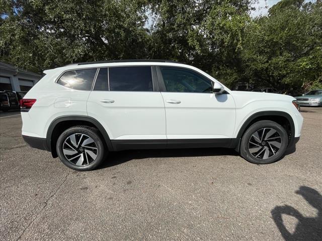 new 2025 Volkswagen Atlas car, priced at $46,801