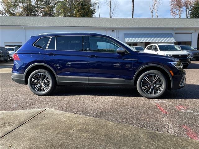 new 2024 Volkswagen Tiguan car, priced at $33,365