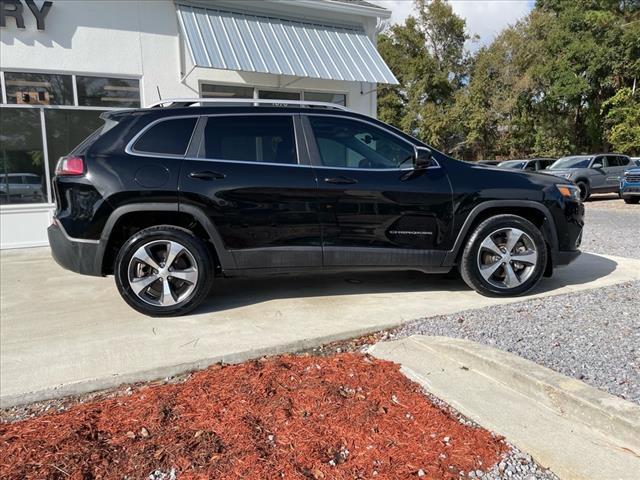 used 2019 Jeep Cherokee car, priced at $19,947