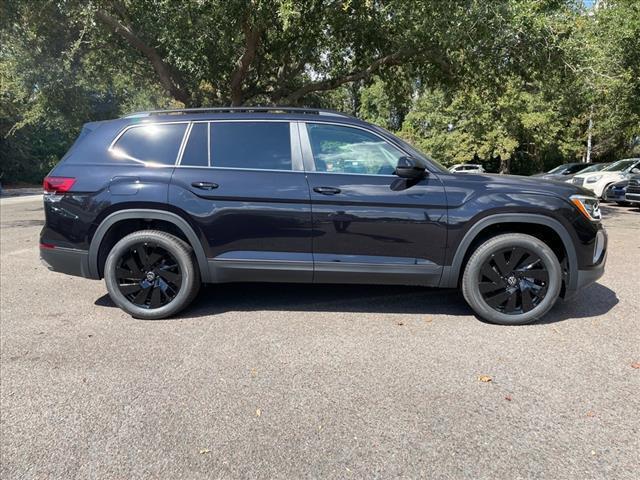 new 2025 Volkswagen Atlas car, priced at $47,326