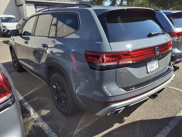 new 2024 Volkswagen Atlas car, priced at $49,946