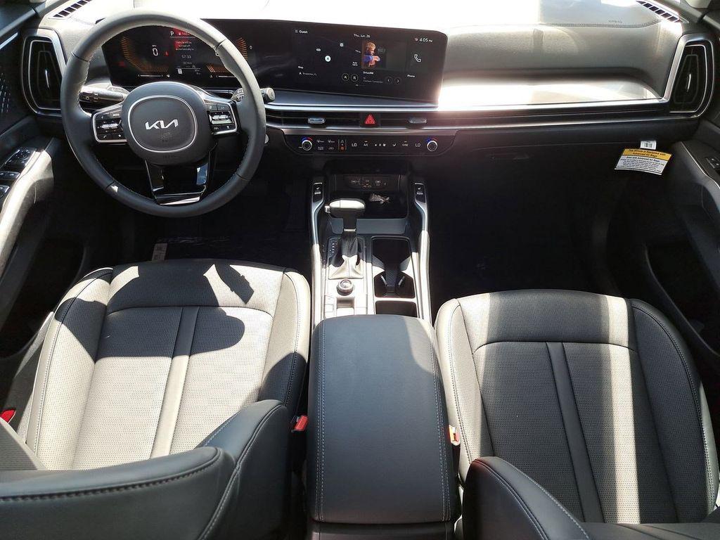 new 2025 Kia Sorento car, priced at $31,746