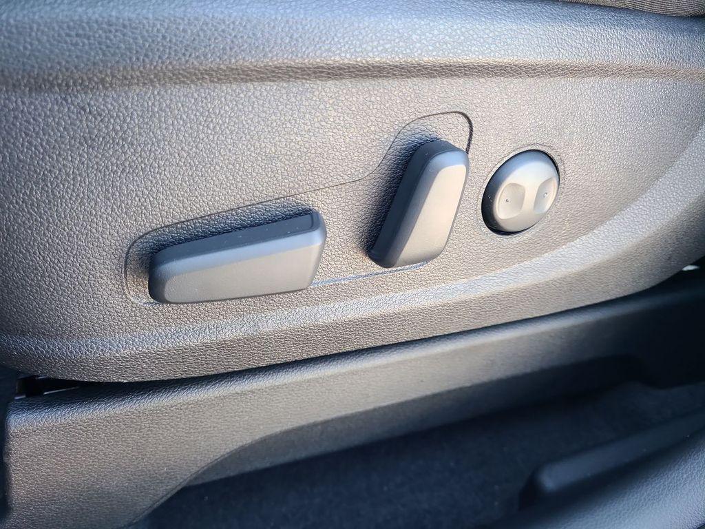 new 2025 Kia Telluride car, priced at $44,308