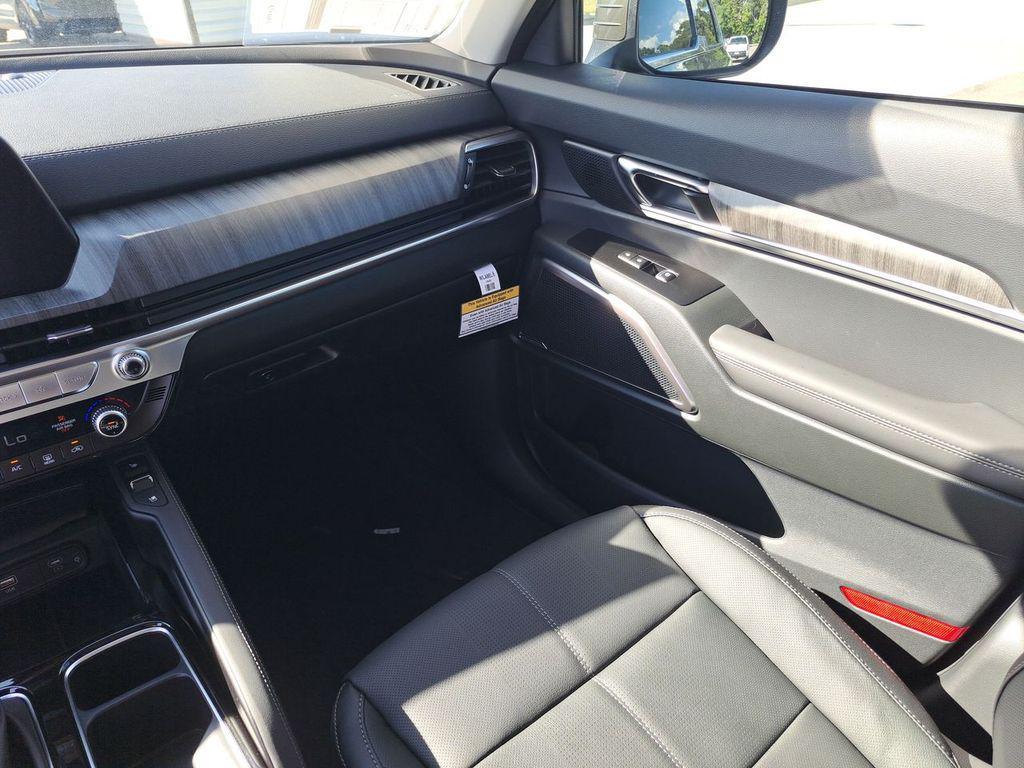 new 2025 Kia Telluride car, priced at $43,173