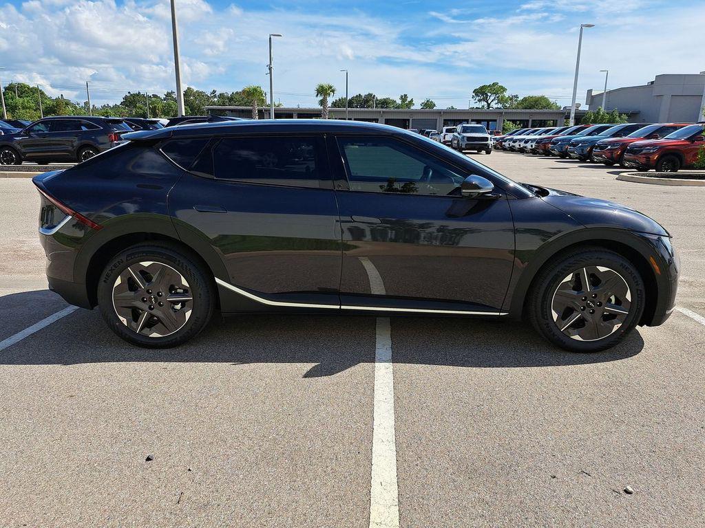 new 2025 Kia EV6 car, priced at $31,492