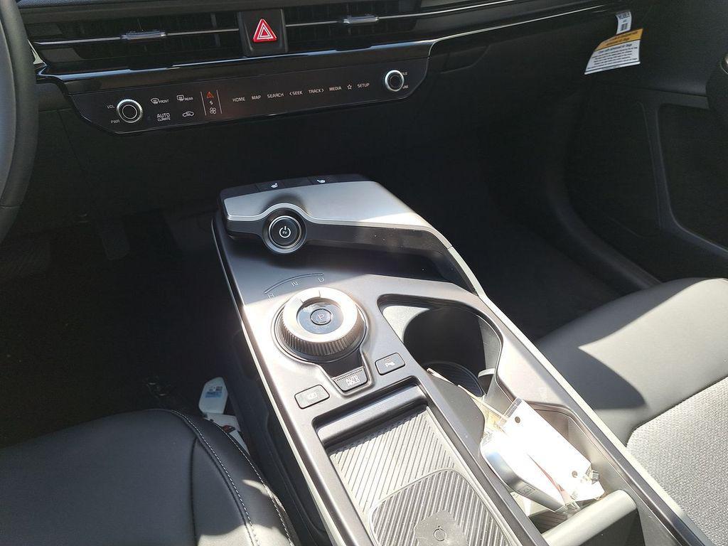 new 2025 Kia EV6 car, priced at $31,492