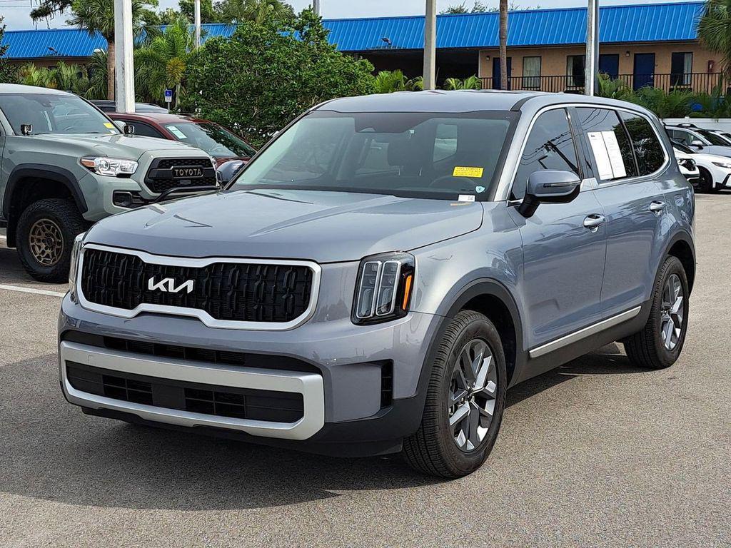 used 2024 Kia Telluride car, priced at $34,296