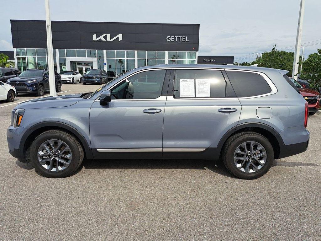 used 2024 Kia Telluride car, priced at $34,296