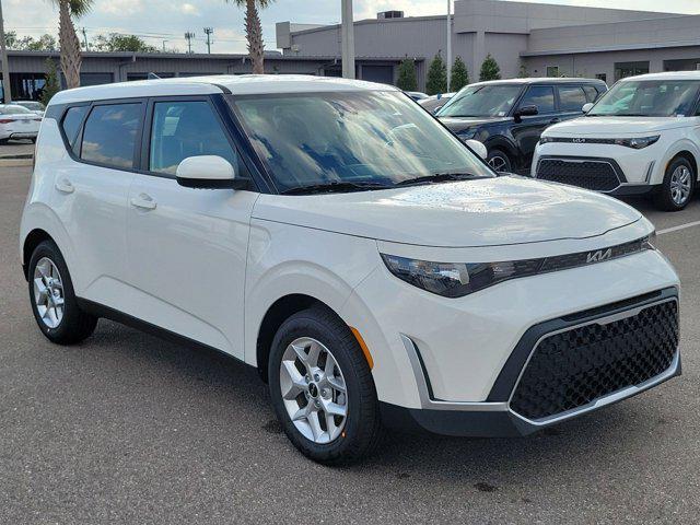 new 2025 Kia Soul car, priced at $21,760