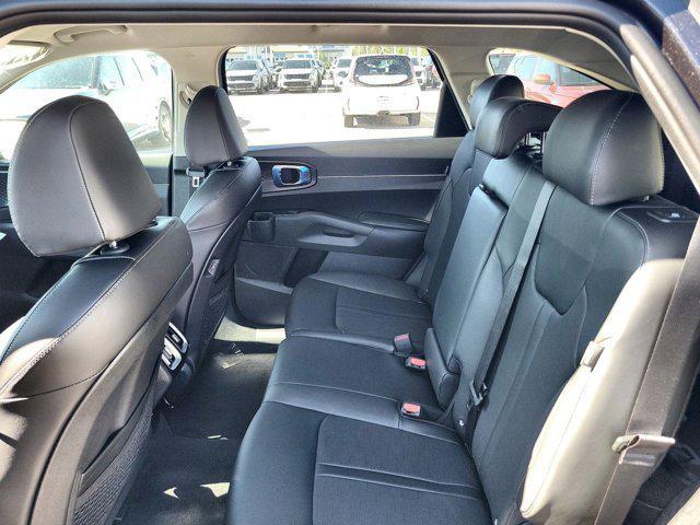 new 2025 Kia Sorento car, priced at $34,704