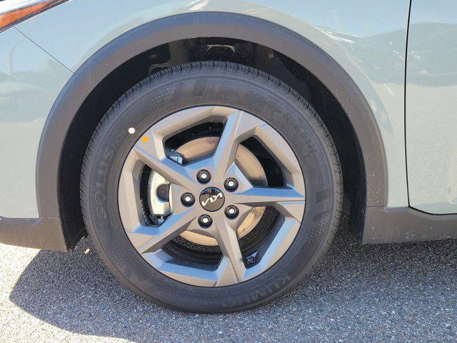 new 2025 Kia K4 car, priced at $23,123