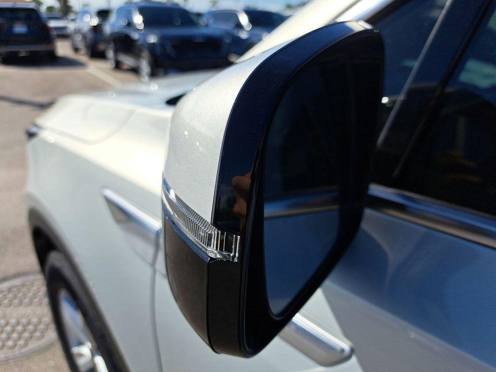 new 2026 Kia Sorento car, priced at $32,945