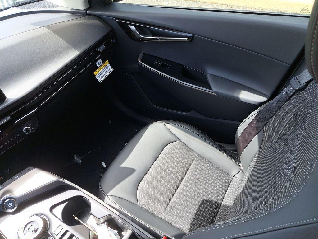 new 2025 Kia EV6 car, priced at $35,021