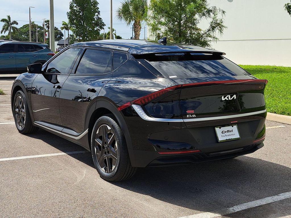 new 2025 Kia EV6 car, priced at $35,021