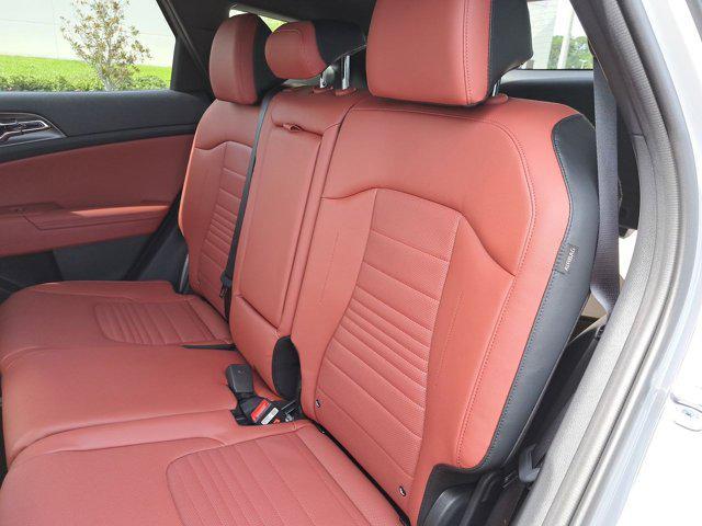 new 2026 Kia Sportage car, priced at $33,561
