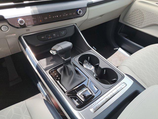 new 2025 Kia Carnival car, priced at $40,845