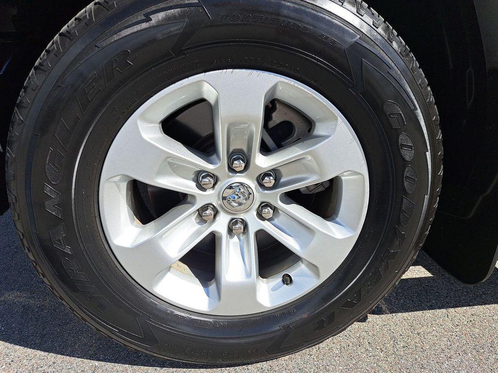 used 2022 Ram 1500 car, priced at $38,418