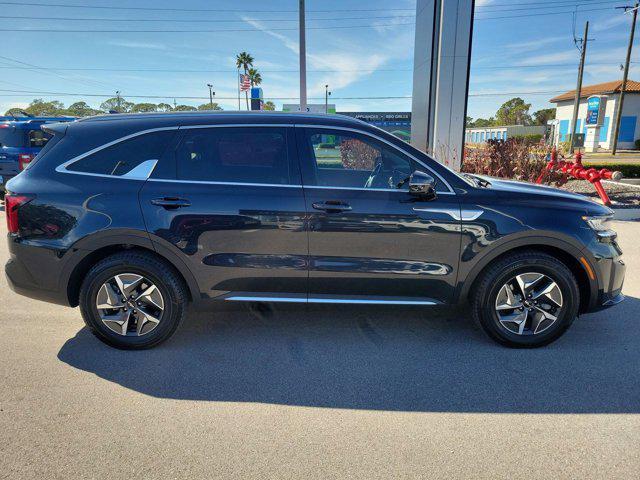 used 2022 Kia Sorento Hybrid car, priced at $24,322