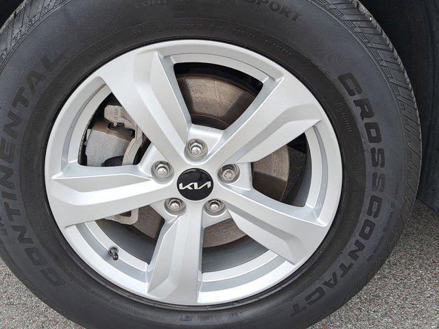 used 2023 Kia Sorento car, priced at $24,977