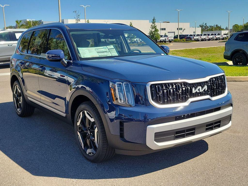 new 2025 Kia Telluride car, priced at $43,643