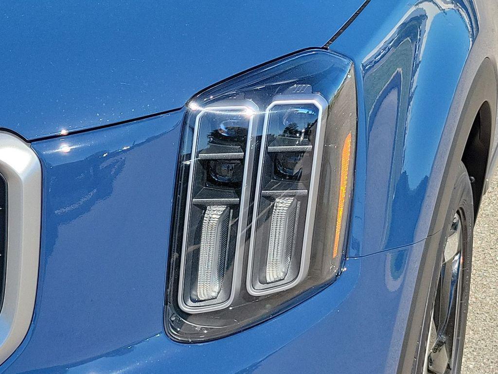 new 2025 Kia Telluride car, priced at $43,643