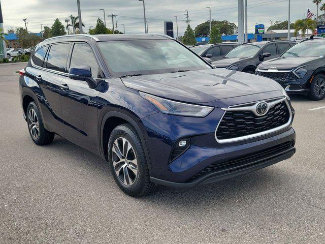 used 2021 Toyota Highlander car, priced at $24,019