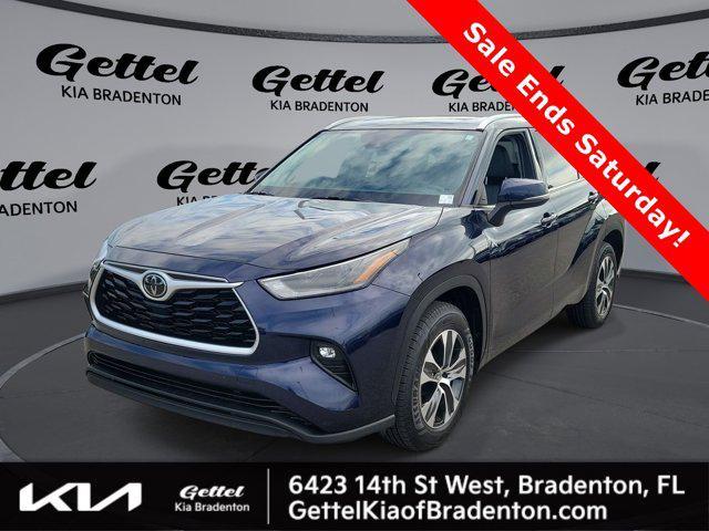 used 2021 Toyota Highlander car, priced at $24,019