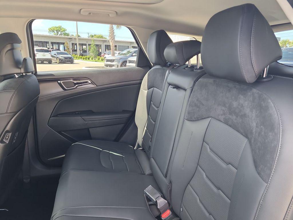 new 2026 Kia Sportage Hybrid car, priced at $40,227