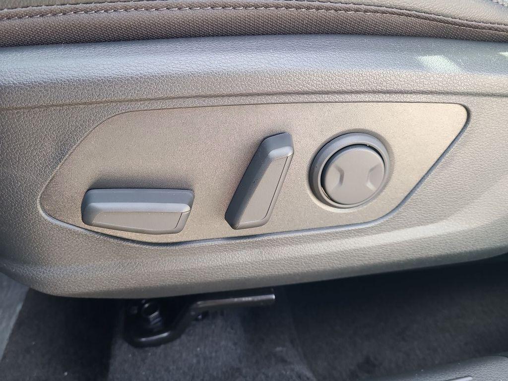 new 2026 Kia Sportage Hybrid car, priced at $40,227