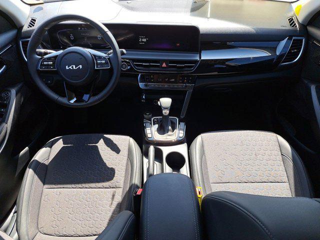 new 2025 Kia Seltos car, priced at $24,186