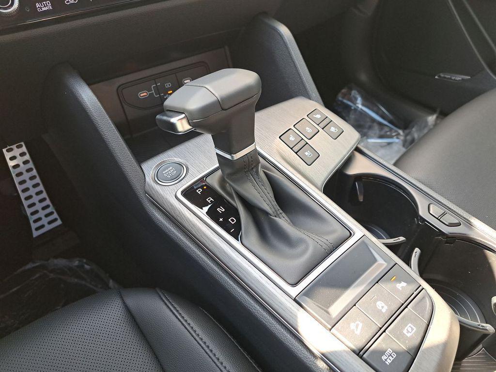 new 2026 Kia Sportage car, priced at $39,102