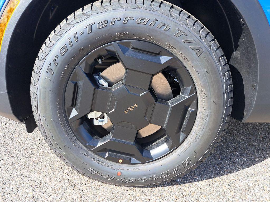 new 2026 Kia Sportage car, priced at $39,102