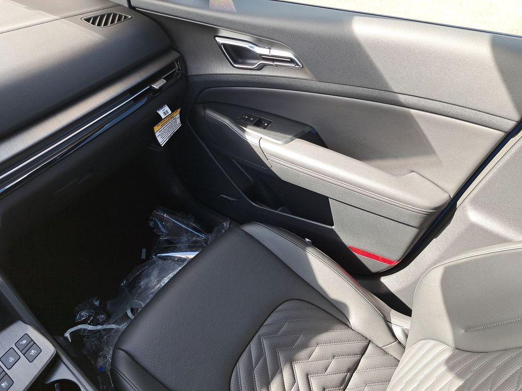 new 2026 Kia Sportage car, priced at $39,102
