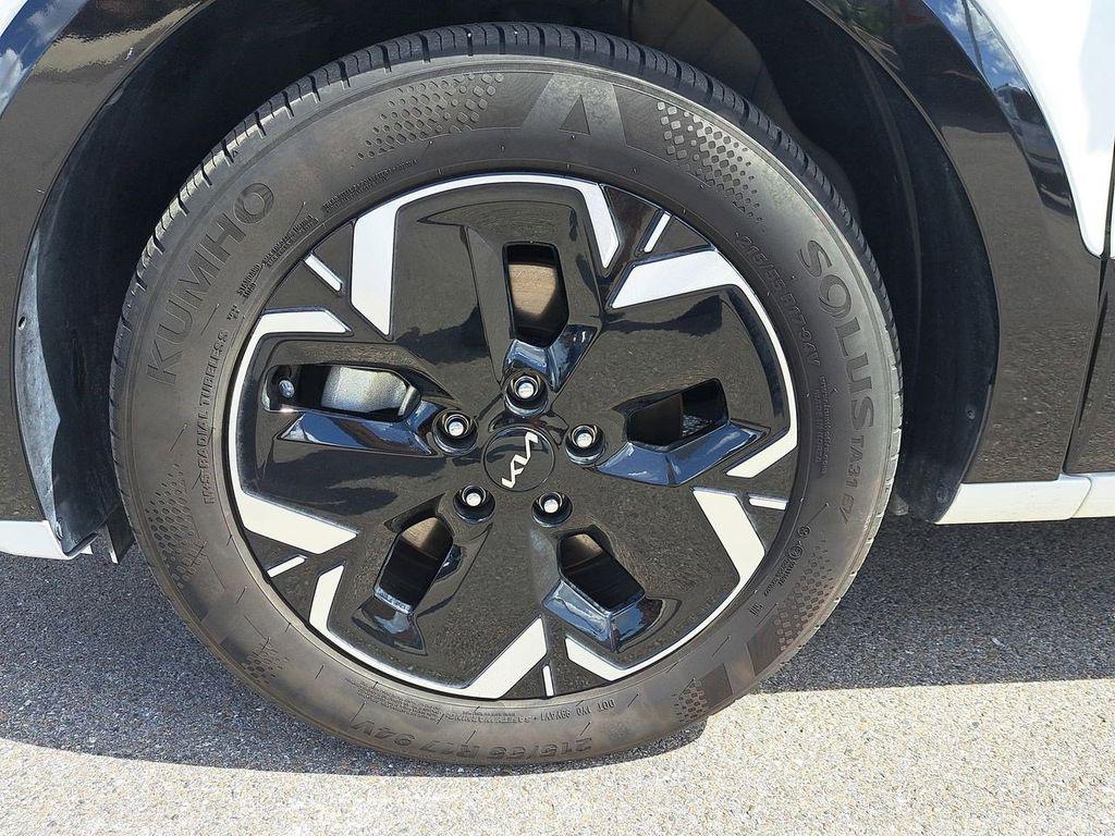 used 2024 Kia Niro EV car, priced at $27,488