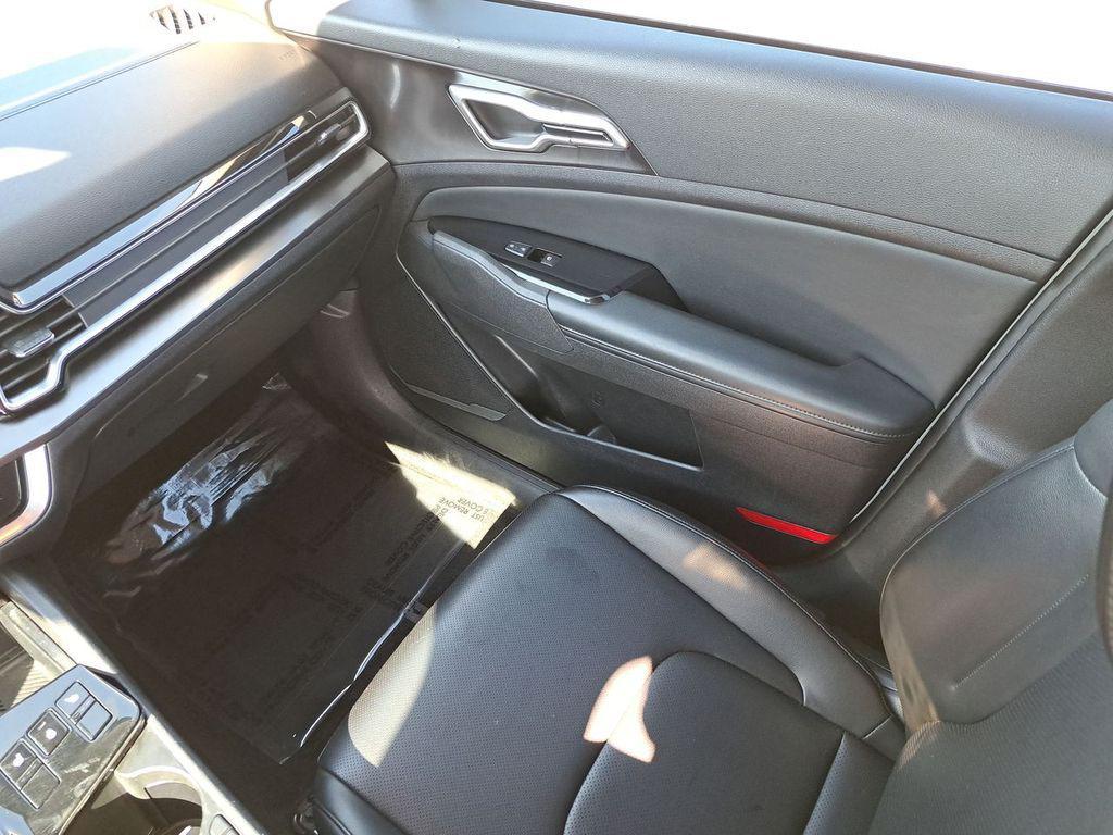 used 2023 Kia Sportage Hybrid car, priced at $16,266