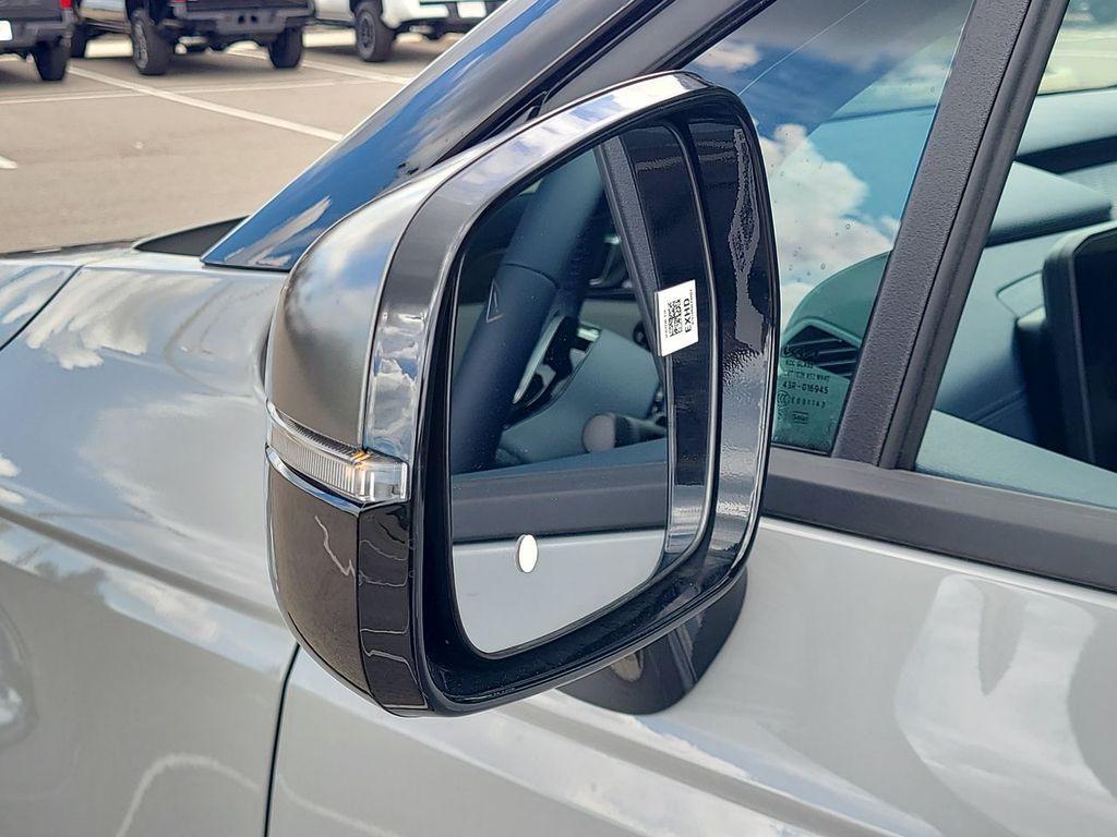 new 2026 Kia Carnival car, priced at $46,361