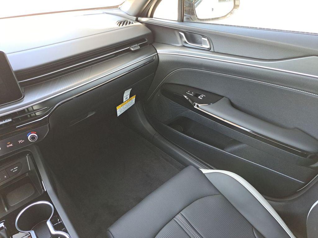 new 2026 Kia K5 car, priced at $29,616