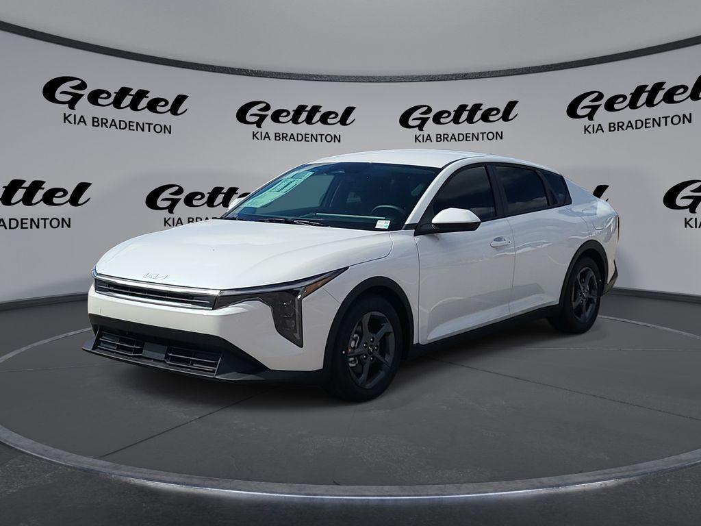 new 2025 Kia K4 car, priced at $23,036