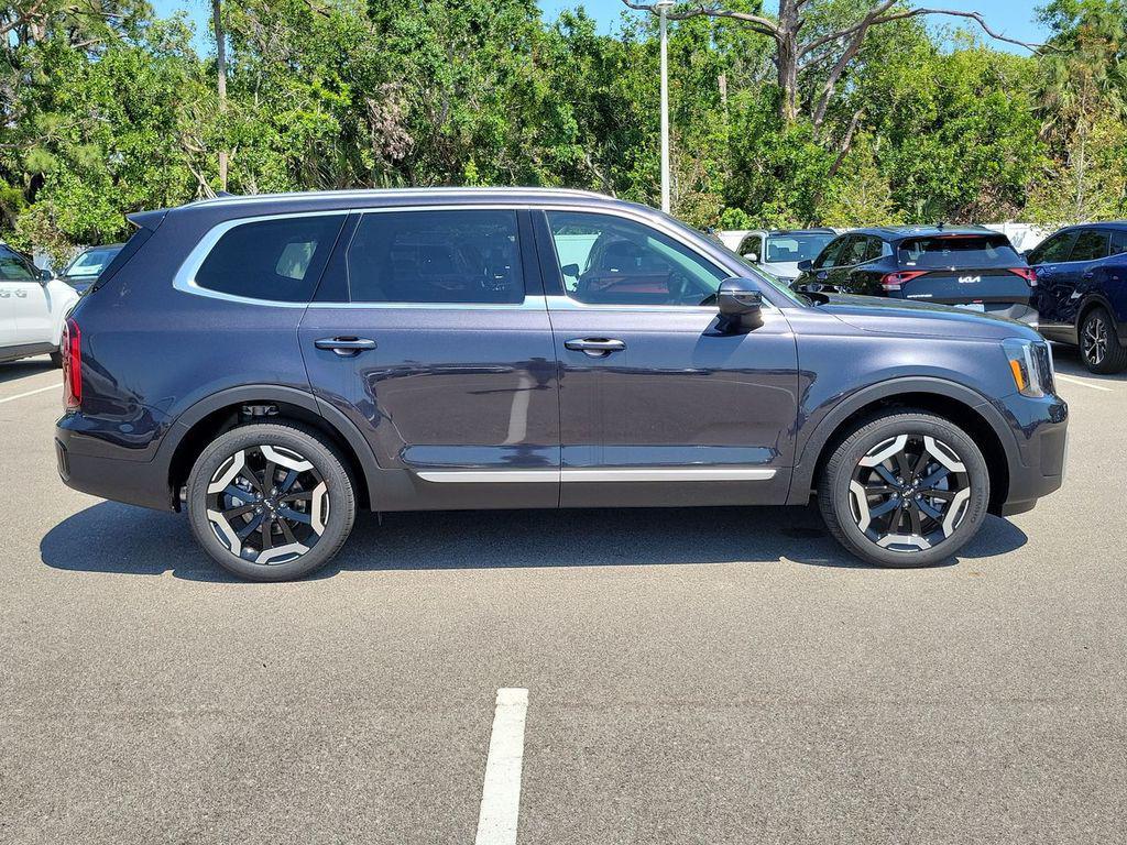new 2025 Kia Telluride car, priced at $39,254