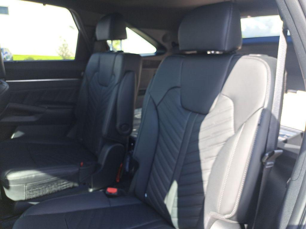 new 2026 Kia Sorento car, priced at $45,561