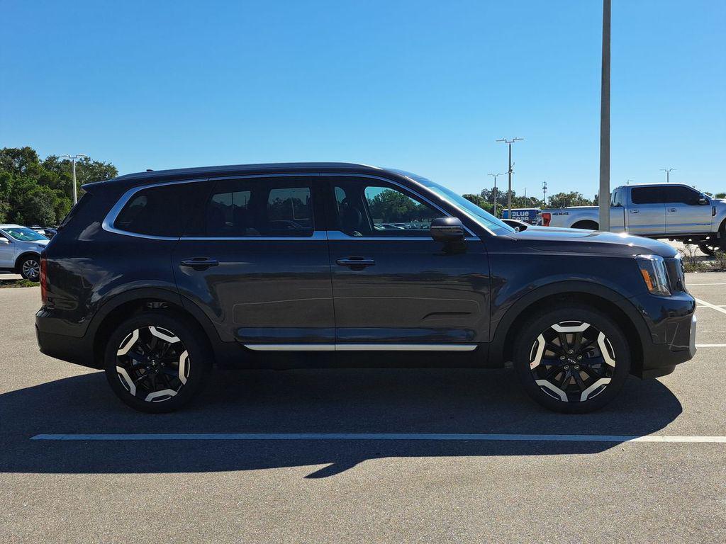 new 2025 Kia Telluride car, priced at $39,720